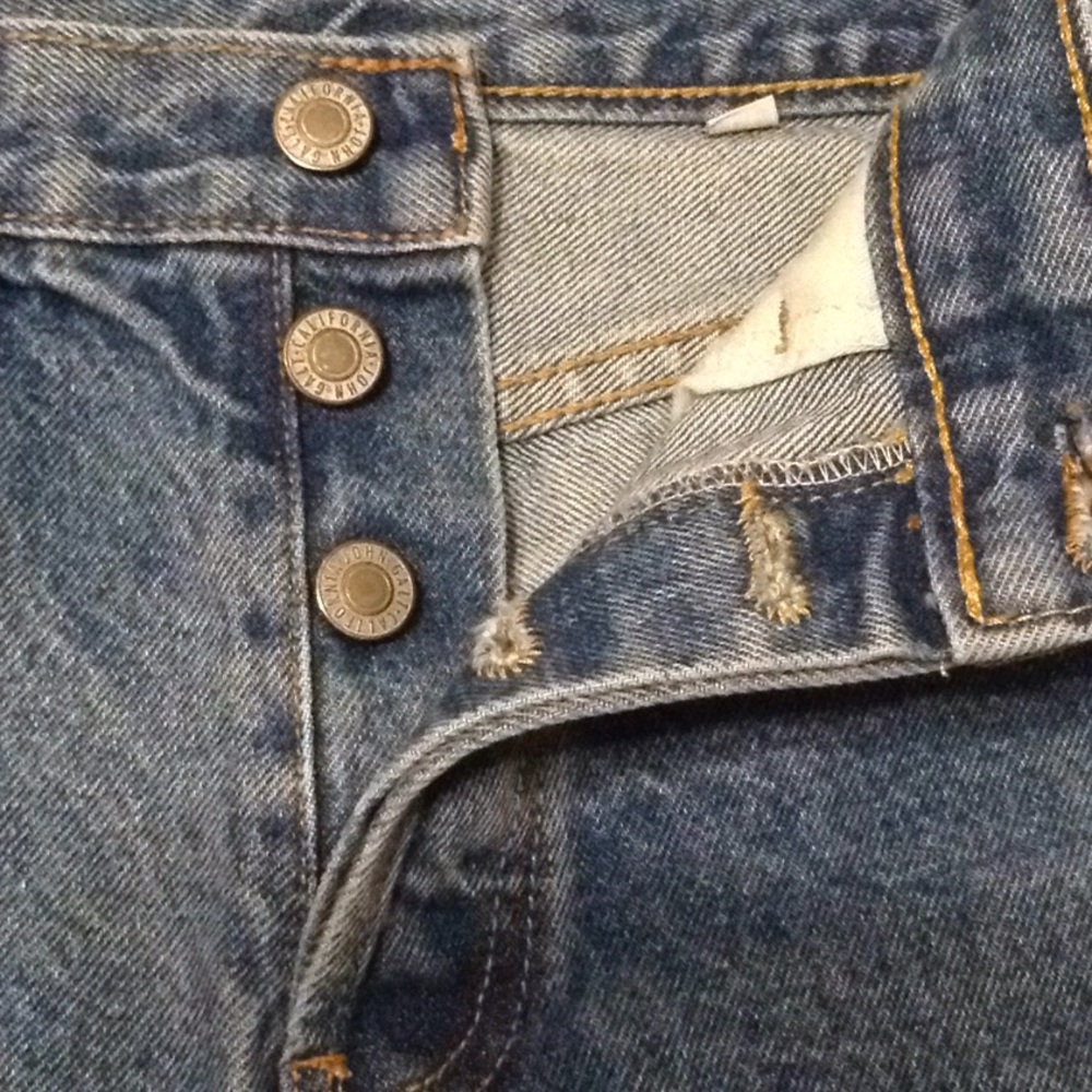 Brandy Melville high waisted denim shorts - Picture 3 of 4